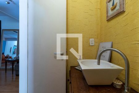 Casa para alugar com 350m², 3 quartos e 3 vagas Casa para alugar com 350m², 3 quartos e 3 vagasLavabo