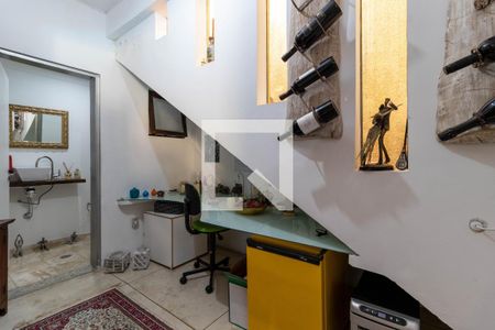 Casa para alugar com 350m², 3 quartos e 3 vagas Casa para alugar com 350m², 3 quartos e 3 vagasEscritório