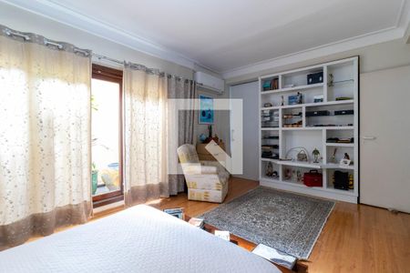 Casa para alugar com 350m², 3 quartos e 3 vagas Casa para alugar com 350m², 3 quartos e 3 vagasSuíte 3