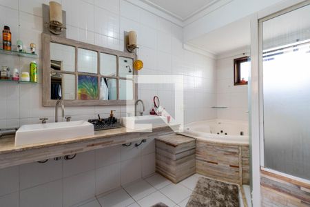 Casa para alugar com 350m², 3 quartos e 3 vagas Casa para alugar com 350m², 3 quartos e 3 vagasBanheiro da Suíte 3