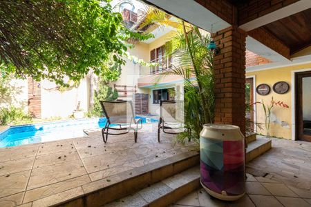 Casa para alugar com 350m², 3 quartos e 3 vagas Casa para alugar com 350m², 3 quartos e 3 vagasÁrea de Lazer