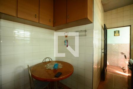 Apartamento para alugar com 250m², 2 quartos e 3 vagasCozinha