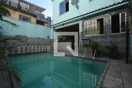 Apartamento para alugar com 250m², 2 quartos e 3 vagasÁrea comum - Piscina