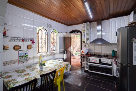 Casa à venda com 238m², 4 quartos e 3 vagasCozinha