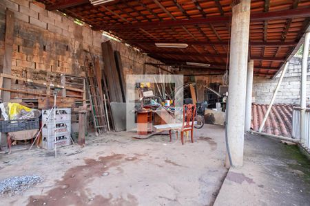 Casa à venda com 238m², 4 quartos e 3 vagasTerraço