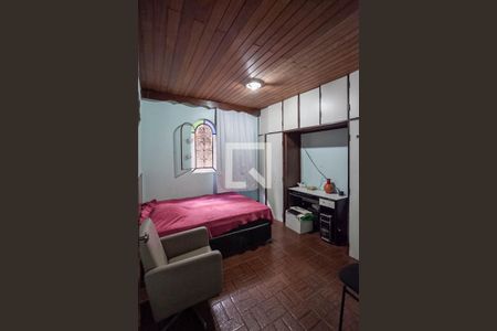 Quarto 1 de casa à venda com 4 quartos, 238m² em Carlos Prates, Belo Horizonte
