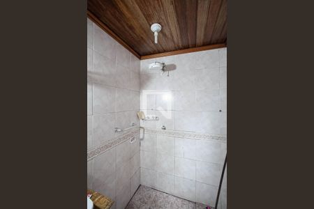 Casa à venda com 238m², 4 quartos e 3 vagasBanheiro social 1