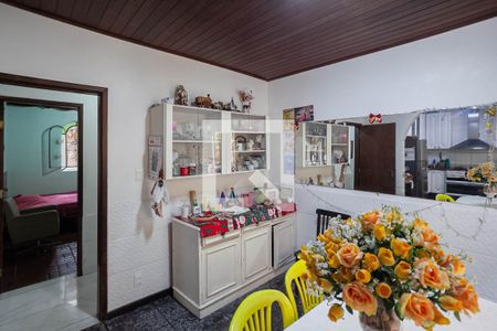 Casa à venda com 238m², 4 quartos e 3 vagasCopa