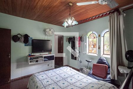 Casa à venda com 238m², 4 quartos e 3 vagasSuíte 