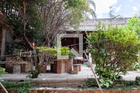 Casa à venda com 238m², 4 quartos e 3 vagasVista da suíte 