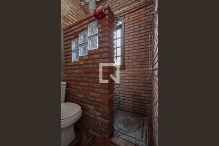Casa à venda com 238m², 4 quartos e 3 vagasBanheiro social 2 