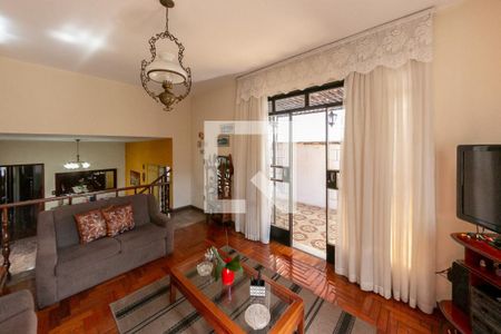 Sala 2 de casa à venda com 6 quartos, 310m² em Barroca, Belo Horizonte