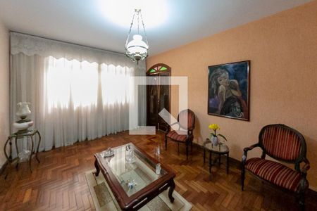 Sala de casa à venda com 6 quartos, 310m² em Barroca, Belo Horizonte