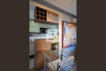 Sala  de apartamento à venda com 1 quarto, 40m² em Jardim Carvalho, Porto Alegre