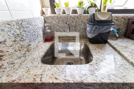 Apartamento à venda com 78m², 3 quartos e 1 vagaÁrea de serviço