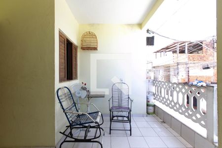 Casa à venda com 72m², 4 quartos e 1 vaga Casa à venda com 72m², 4 quartos e 1 vagaVaranda da Sala