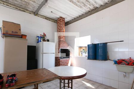 Casa à venda com 72m², 4 quartos e 1 vaga Casa à venda com 72m², 4 quartos e 1 vagaChurrasqueira