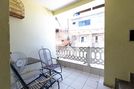 Casa à venda com 72m², 4 quartos e 1 vaga Casa à venda com 72m², 4 quartos e 1 vagaVaranda da Sala