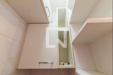 Apartamento para alugar com 70m², 2 quartos e sem vaga Apartamento para alugar com 70m², 2 quartos e sem vagaBanheiro de Serviço