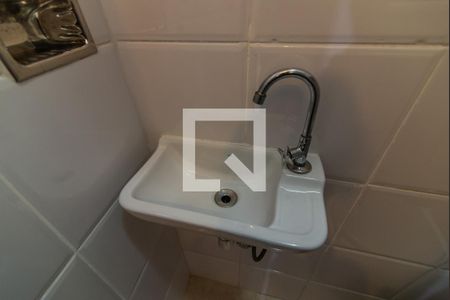 Apartamento para alugar com 70m², 2 quartos e sem vaga Apartamento para alugar com 70m², 2 quartos e sem vagaBanheiro de Serviço