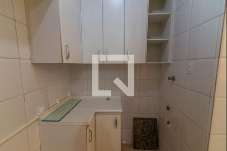 Apartamento para alugar com 70m², 2 quartos e sem vaga Apartamento para alugar com 70m², 2 quartos e sem vagaCozinha e Área de Serviço