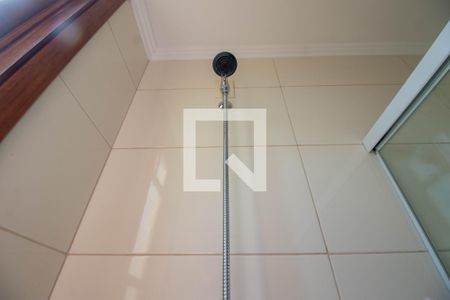 Apartamento à venda com 76m², 2 quartos e 2 vagasBanheiro da Suíte