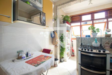 Apartamento à venda com 76m², 2 quartos e 2 vagasCozinha