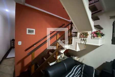 Escada de casa à venda com 3 quartos, 240m² em Cidade Intercap, Taboão da Serra