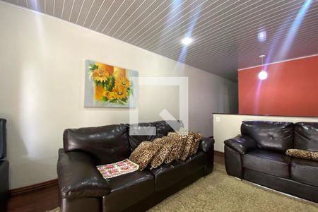 Sala de TV de casa à venda com 3 quartos, 240m² em Cidade Intercap, Taboão da Serra