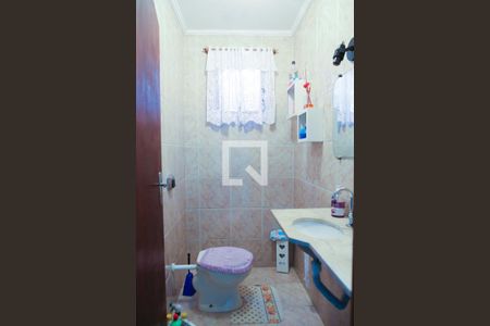 Casa à venda com 174m², 3 quartos e 2 vagasLavabo