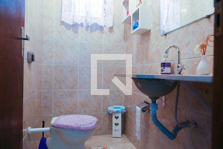 Casa à venda com 174m², 3 quartos e 2 vagasLavabo