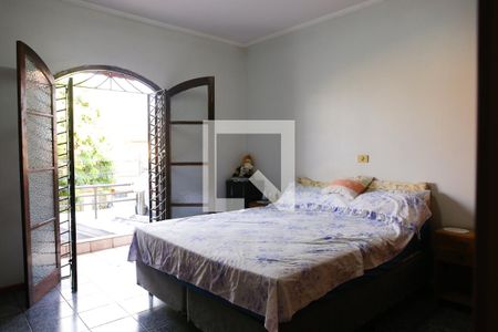 Casa à venda com 174m², 3 quartos e 2 vagasSuite