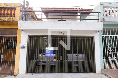Casa à venda com 174m², 3 quartos e 2 vagasFachada