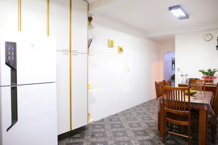 Casa à venda com 174m², 3 quartos e 2 vagasCozinha