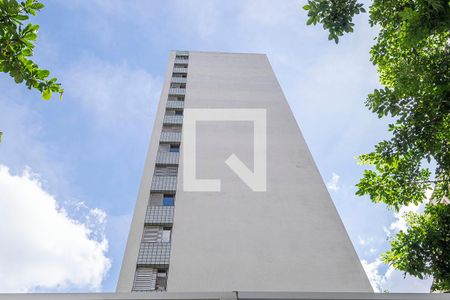 Apartamento para alugar com 107m², 3 quartos e 1 vaga Apartamento para alugar com 107m², 3 quartos e 1 vagaFachada