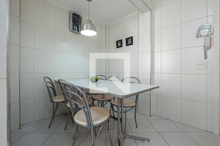 Apartamento para alugar com 107m², 3 quartos e 1 vaga Apartamento para alugar com 107m², 3 quartos e 1 vagaCozinha