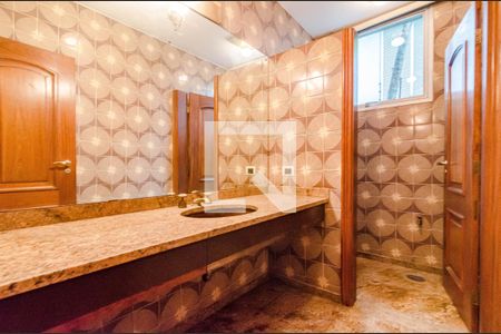 Casa à venda com 700m², 4 quartos e 6 vagasLavabo