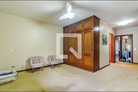 Casa à venda com 700m², 4 quartos e 6 vagasSuíte 3