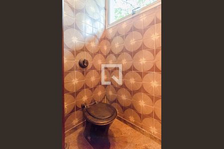 Casa à venda com 700m², 4 quartos e 6 vagasLavabo