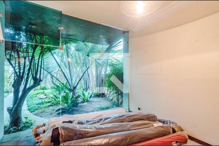 Casa à venda com 700m², 4 quartos e 6 vagasEscritório