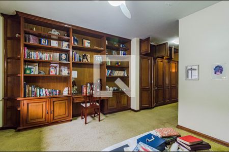 Casa à venda com 700m², 4 quartos e 6 vagasSuíte 2