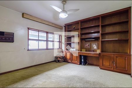 Casa à venda com 700m², 4 quartos e 6 vagasSuíte 4