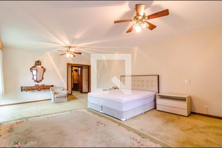 Casa à venda com 700m², 4 quartos e 6 vagasSuíte 1