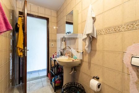 Casa à venda com 200m², 4 quartos e 1 vagaBanheiro 