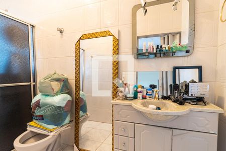 Casa à venda com 200m², 4 quartos e 1 vagaBanheiro quarto suíte 