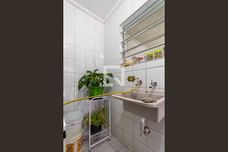 Casa à venda com 200m², 4 quartos e 1 vagaÁrea de serviço 