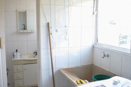 Apartamento à venda com 98m², 3 quartos e 1 vagaÁrea de serviço
