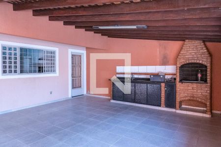 Casa à venda com 250m², 5 quartos e 8 vagas Casa à venda com 250m², 5 quartos e 8 vagasEspaço Gourmet