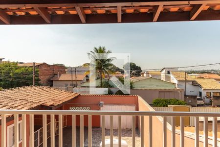 Casa à venda com 250m², 5 quartos e 8 vagas Casa à venda com 250m², 5 quartos e 8 vagasSacada do Quarto 2