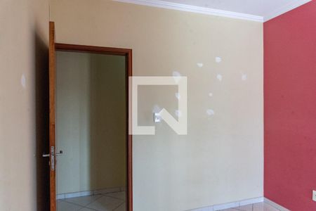 Casa à venda com 250m², 5 quartos e 8 vagas Casa à venda com 250m², 5 quartos e 8 vagasQuarto 1